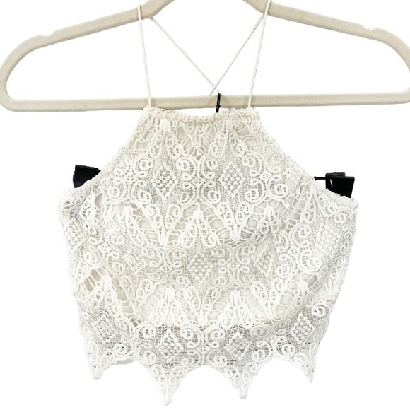Windsor XS White Boho Crochet Lace Thin Spaghetti Strap Halter Crop Top - Picture 2 of 8